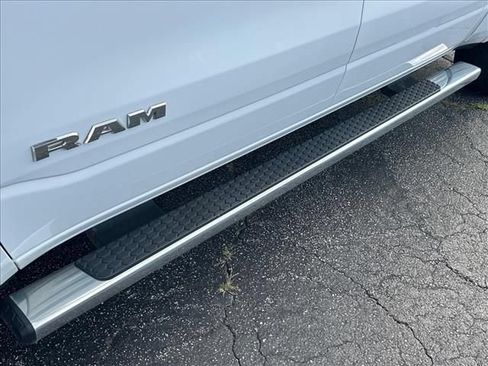 Used 2021 RAM 1500 Laramie AWD/4WD image 13