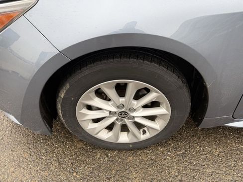 Used 2022 Toyota Corolla LE image 13