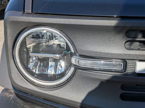 New 2025 Ford Bronco 4-Door image 9