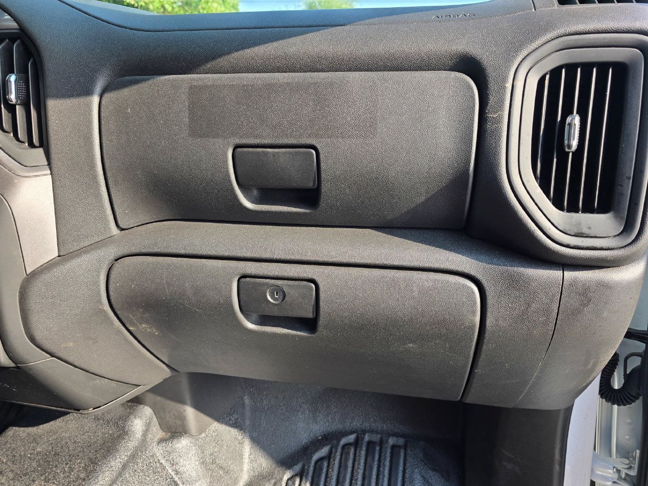 Used 2025 Chevrolet Silverado 1500 W/T RWD image 19