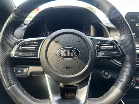 Used 2020 Kia Forte GT-Line w/ GT-Line Premium Package FWD image 18