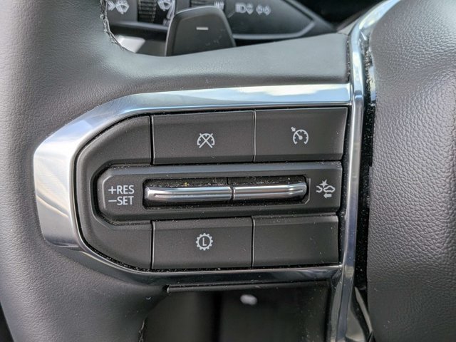 Used 2026 GMC Yukon Denali AWD/4WD image 25