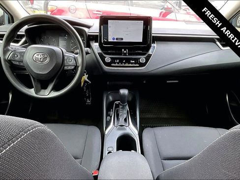 Used 2024 Toyota Corolla LE FWD image 7