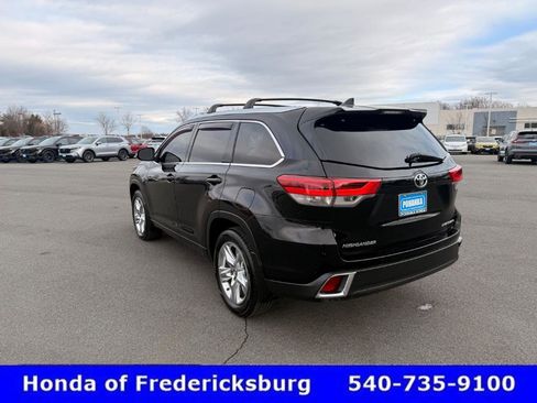 Used 2017 Toyota Highlander Limited image 4