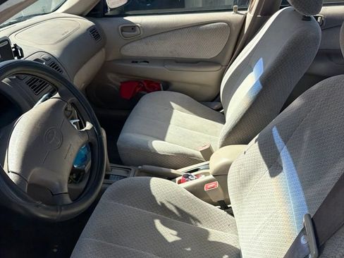 Used 2000 Toyota Corolla CE w/ Value Pkg FWD image 9