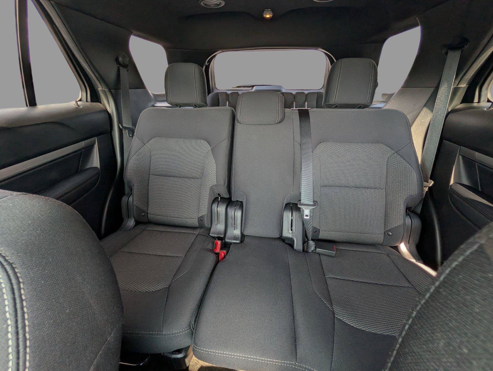 Used 2018 Ford Explorer XLT FWD image 13