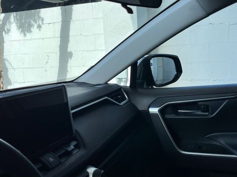 Used 2025 Toyota RAV4 XLE image 35