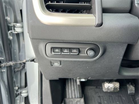 Used 2024 GMC Terrain Denali w/ Denali Premium Package image 18