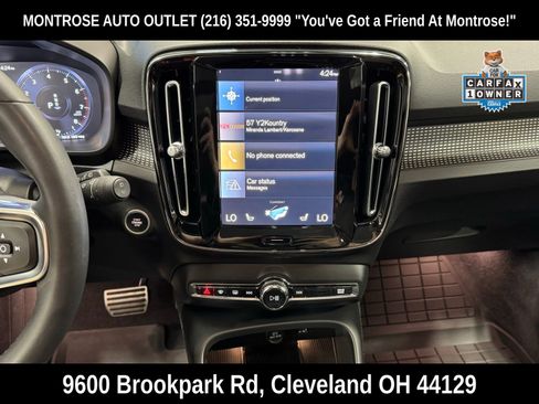 Used 2022 Volvo XC40 T5 R-Design w/ Climate Package image 26