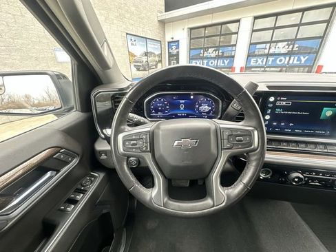 Used 2022 Chevrolet Silverado 1500 RST w/ Redline Edition image 12