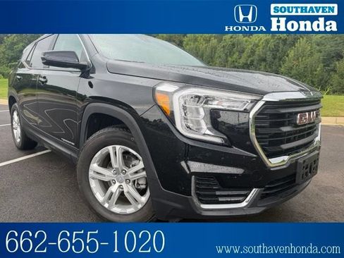 Used 2024 GMC Terrain SLE w/ Driver Convenience Package FWD image 1