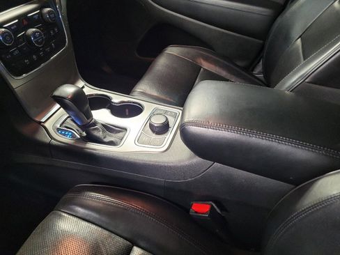 Used 2018 Jeep Grand Cherokee Overland AWD/4WD image 26
