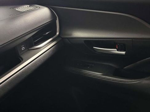 Used 2024 Toyota Grand Highlander XLE image 26