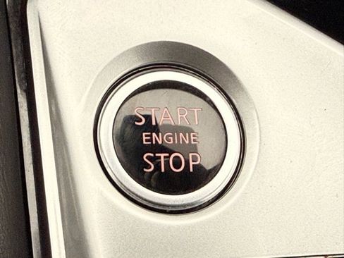 Certified 2021 Nissan Altima 2.5 Platinum image 38