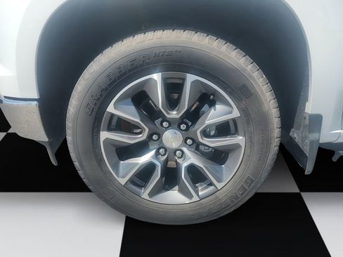 Used 2022 Chevrolet Silverado 1500 LT image 14