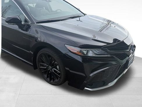 Used 2023 Toyota Camry XSE w/ Navigation Package image 2