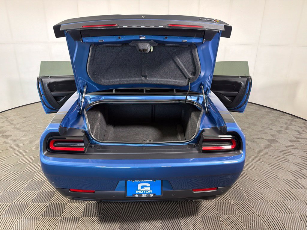 Used 2022 Dodge Challenger R/T Scat Pack w/ Shaker Package RWD image 19