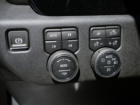 Used 2025 Chevrolet Silverado 3500 LT w/ All Star Edition AWD/4WD image 14