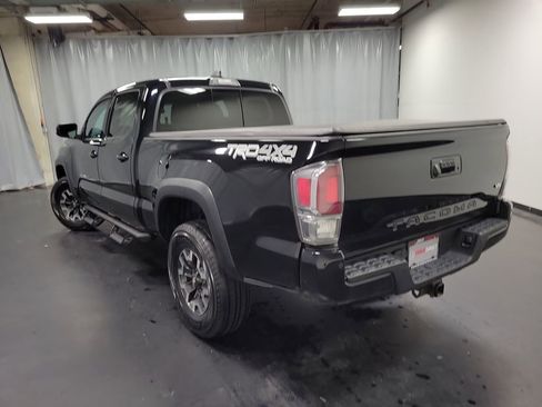 Used 2022 Toyota Tacoma TRD Off-Road w/ Technology Package image 6