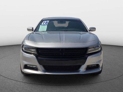 Used 2015 Dodge Charger R/T w/ Plus Group RWD image 3
