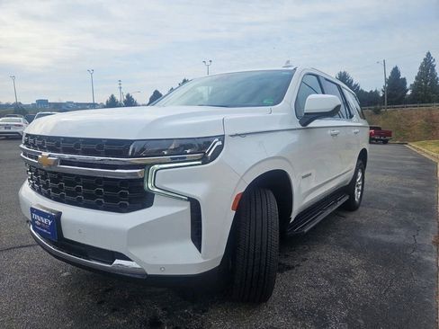 Used 2024 Chevrolet Tahoe LS w/ Driver Alert Package image 3