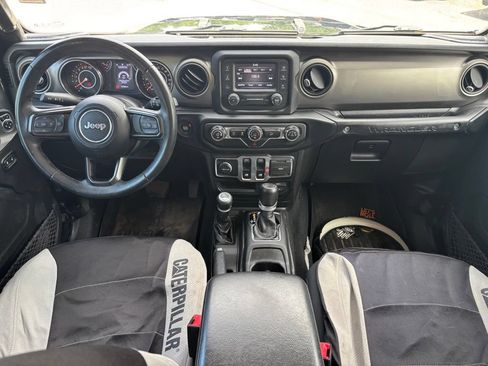 Used 2019 Jeep Wrangler Sport AWD/4WD image 5