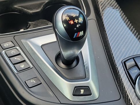Used 2017 BMW M3 RWD image 18