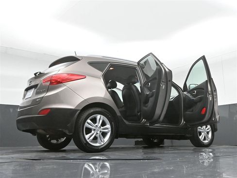 Used 2013 Hyundai Tucson GLS AWD/4WD image 39