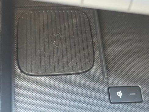 Certified 2025 Hyundai Elantra SEL image 11