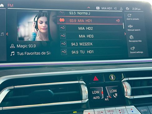 Used 2023 BMW X5 sDrive40i w/ M Sport Package image 15