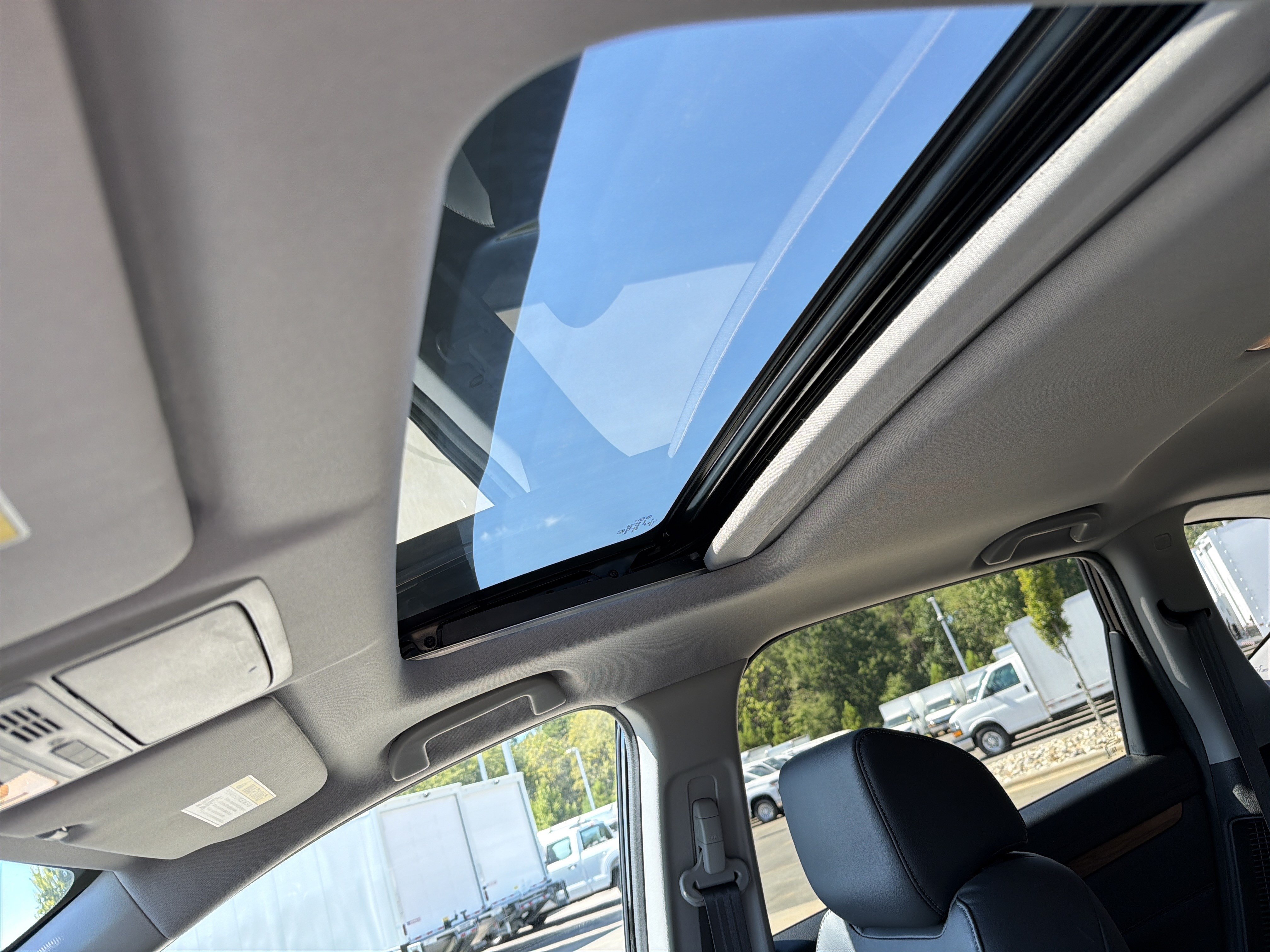 Used 2022 Honda CR-V EX-L image 27