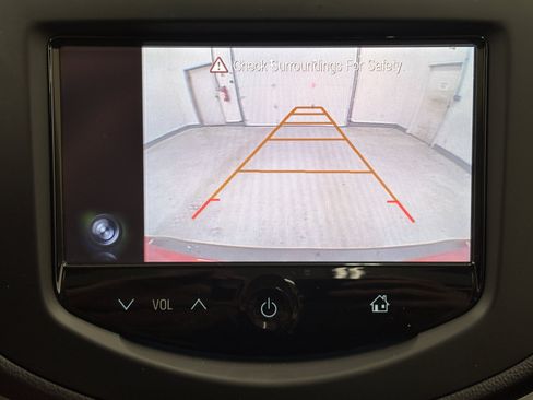 Used 2016 Chevrolet Trax LT w/ LT Sun and Sound Package FWD image 16