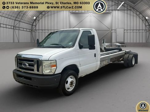 Used 2011 Ford E-450 and Econoline 450 Super Duty RWD image 7