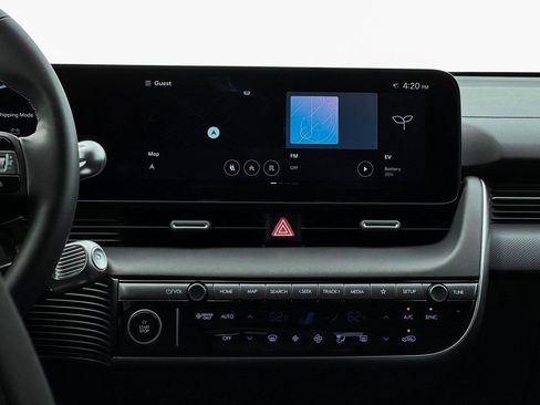 New 2025 Hyundai Ioniq 5 SE image 19