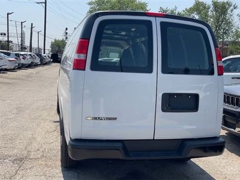 Used 2022 Chevrolet Express 2500 Extended w/ Driver Convenience Package image 5