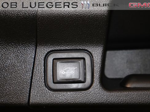 Certified 2023 GMC Acadia SLE w/ Driver Convenience Package image 24