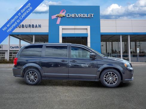 Used 2018 Dodge Grand Caravan GT FWD image 4