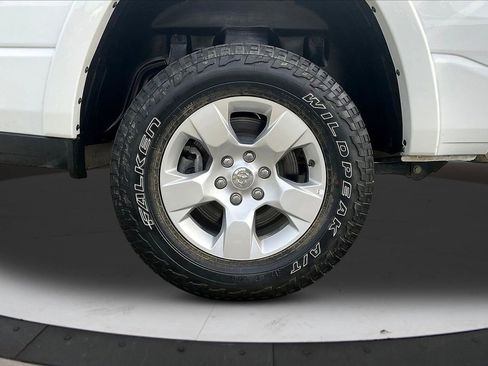 Used 2025 RAM 1500 Big Horn AWD/4WD image 37