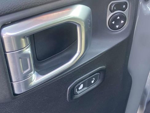 Used 2020 Jeep Gladiator Sport w/ Quick Order Package 24S image 13