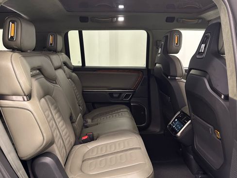 Used 2024 Rivian R1S Adventure AWD/4WD image 21