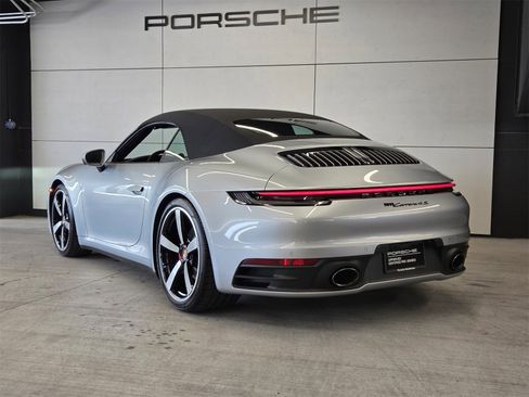 Used 2022 Porsche 911 Carrera 4S image 3