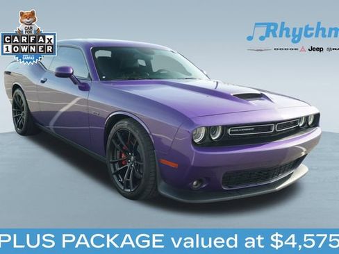 Used 2023 Dodge Challenger R/T w/ Plus Package image 1