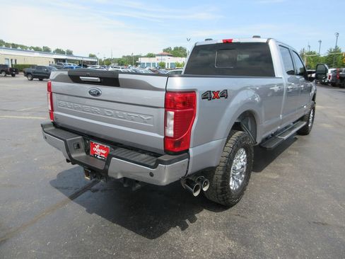 Used 2022 Ford F350 XLT w/ XLT Premium Package AWD/4WD image 5
