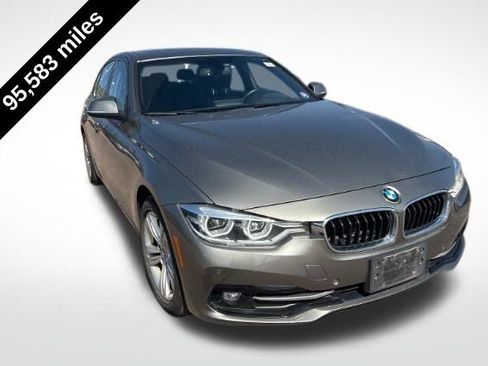 Used 2016 BMW 328i xDrive Sedan AWD/4WD image 2