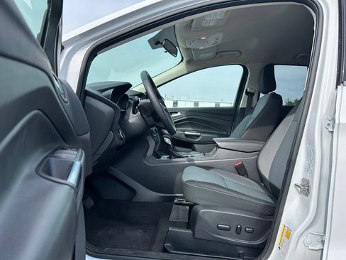 Used 2019 Ford Escape SE AWD/4WD image 9