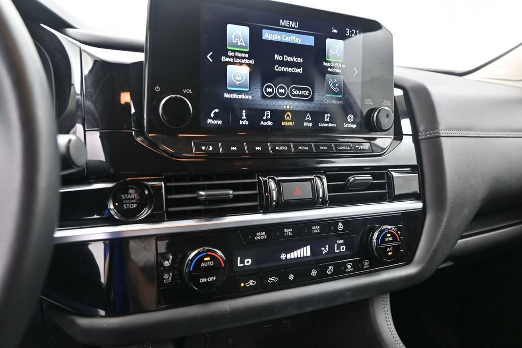 Used 2025 Nissan Pathfinder Platinum FWD image 24