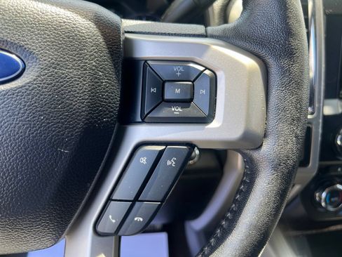 Used 2018 Ford F250 Lariat w/ Lariat Ultimate Package AWD/4WD image 32