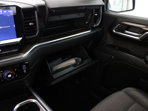 Used 2022 Chevrolet Silverado 1500 RST RWD image 24