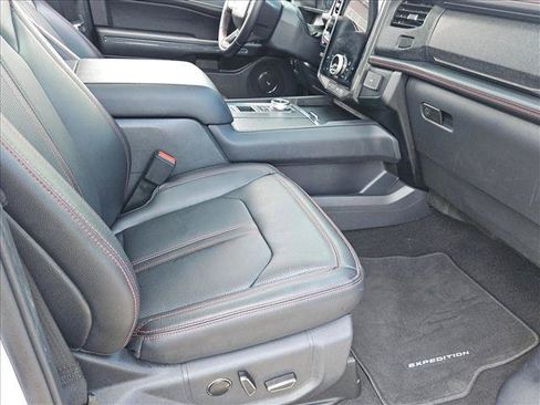 Used 2024 Ford Expedition Max Limited RWD image 22