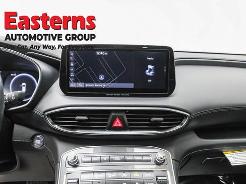 Used 2023 Hyundai Santa Fe SEL w/ Premium Package image 12